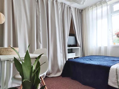 Calm Double Room - 2min to West Norwood Station Main Photo