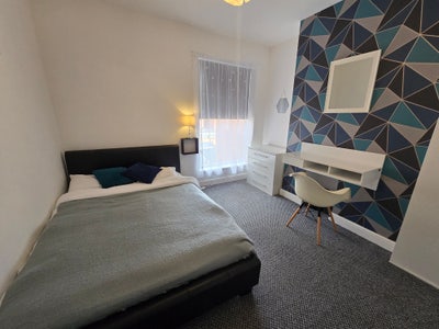 ***Hospital staff accommodation, available now*** Main Photo