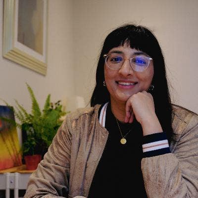 Cosy human seeking en-suite room in female home Main Photo