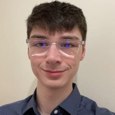 Professional Male seeks a double room Main Photo