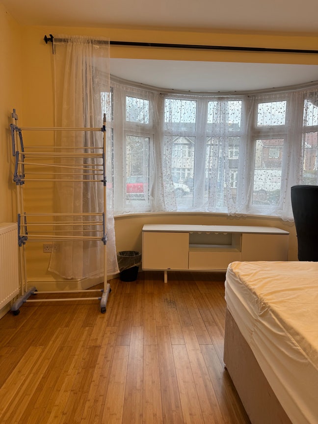 Shared house Double room for rent in Greenford  Main Photo