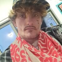 32 year old Male seeks a single or double room Main Photo