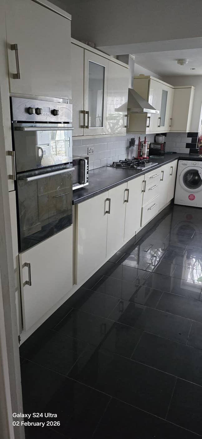 Private rooms for rent Available NOW,  Main Photo