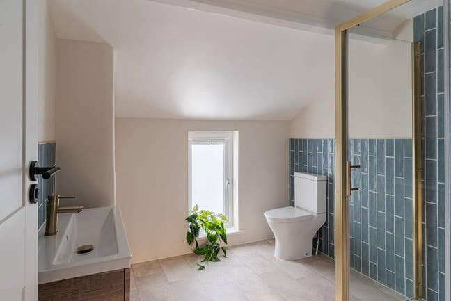 Brand New Double Room 🤎 Walk To Train Station CB1 Main Photo