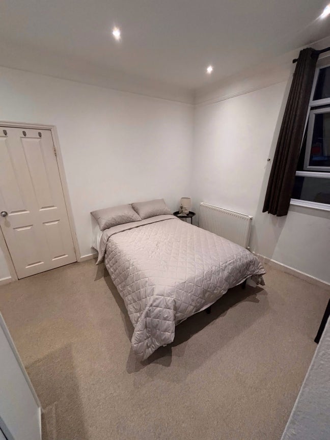 Double Room Available in zone 2 NW  Main Photo