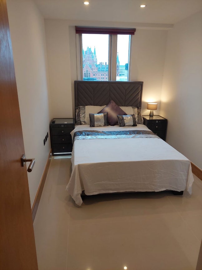 Double Room with Private Bathroom Main Photo