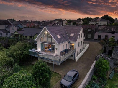 High spec home in Pembroke Main Photo