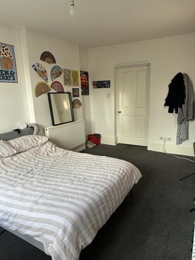 Streatham - Huge Double Bedroom from April Main Photo