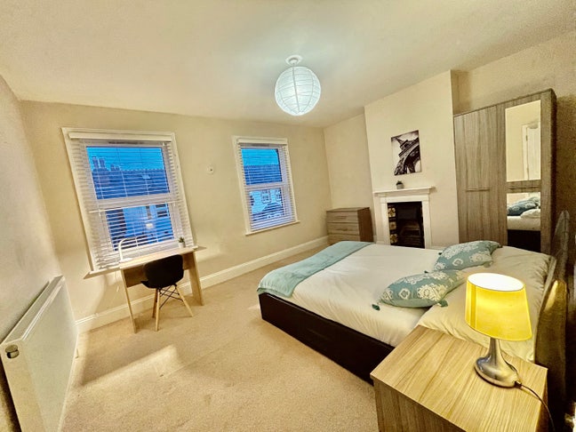 Larger Than Average Double, Great Co-Living House Main Photo