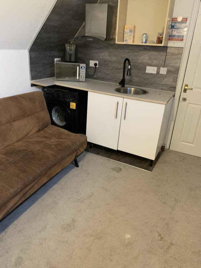 Double fully furnished room  Main Photo