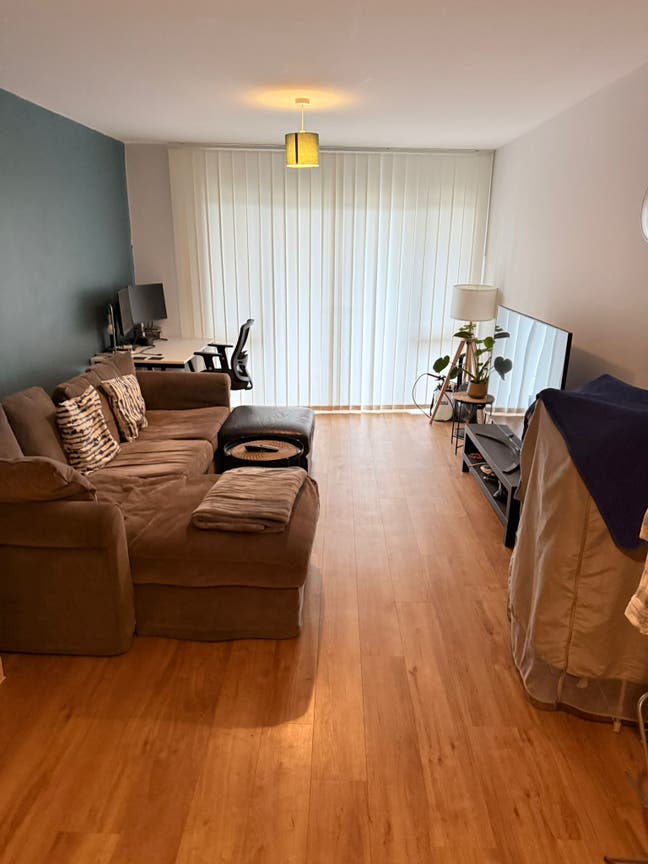 2-Bed Flat with Balcony & Parking space – Wapping  Main Photo