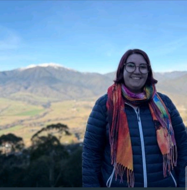 Professional, female (28) searching for  double ro Main Photo