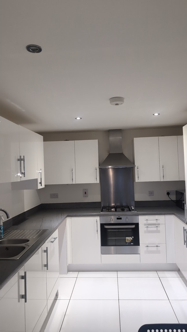 Beautiful 4 Bedroom House in NP19 Area  Main Photo