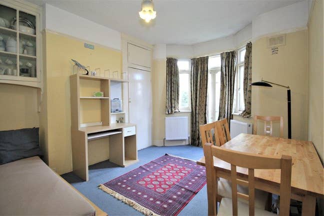 Smart & bright nicely furnished Small Single Room  Main Photo