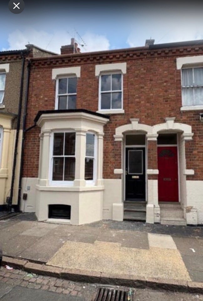 Very large double room in Abington  Main Photo