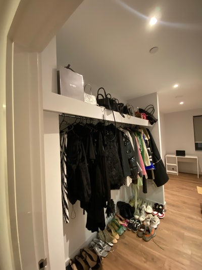 Double bedroom ensuite bathroom  Main Photo