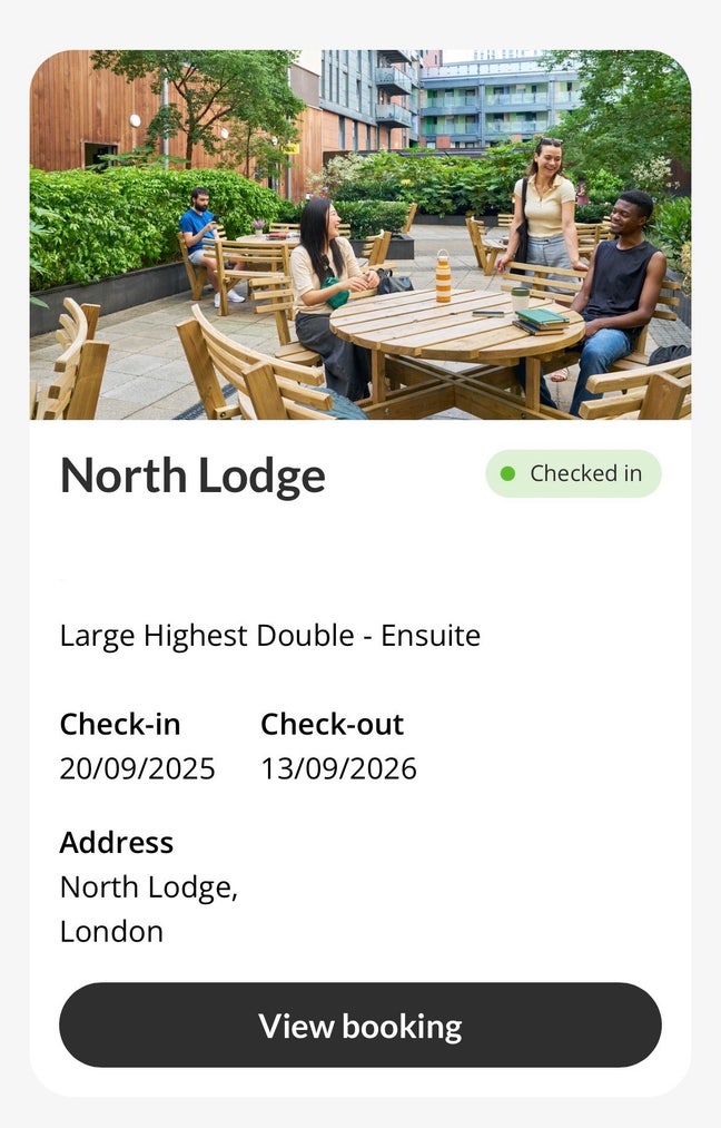 Double Bed En-Suite Student Accommodation  Main Photo