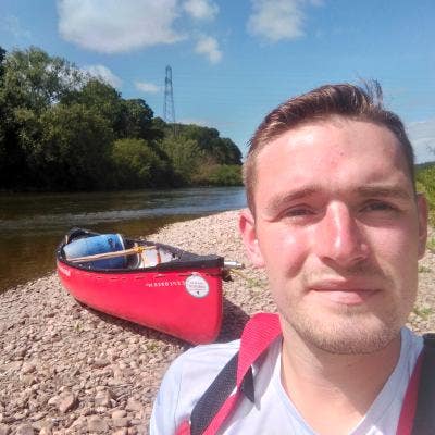 Looking for a place Main Photo