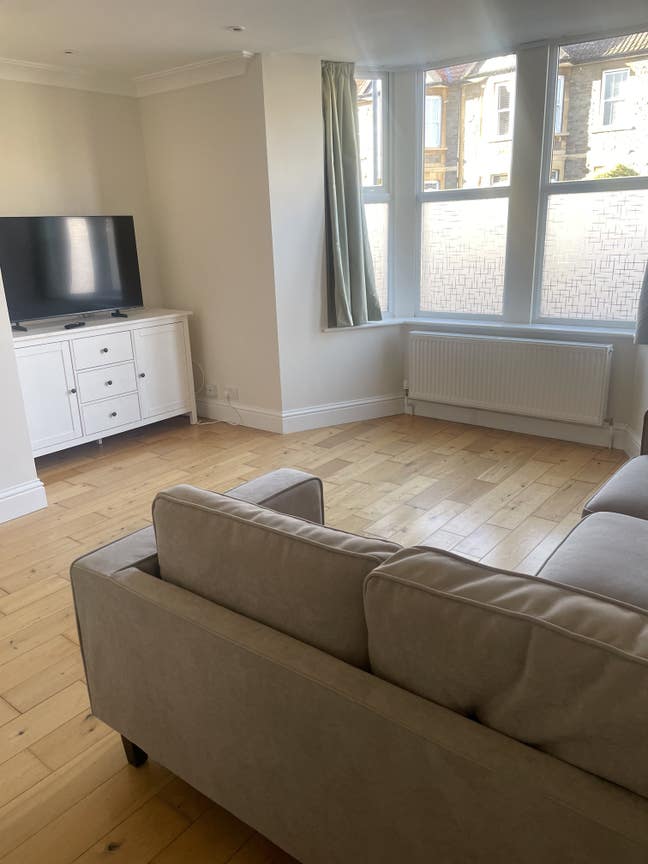 Double Room- can be furnished if needed Main Photo