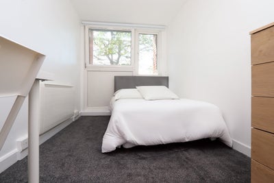 4 Large Rooms 20 Mins Away from Camdem Town Main Photo