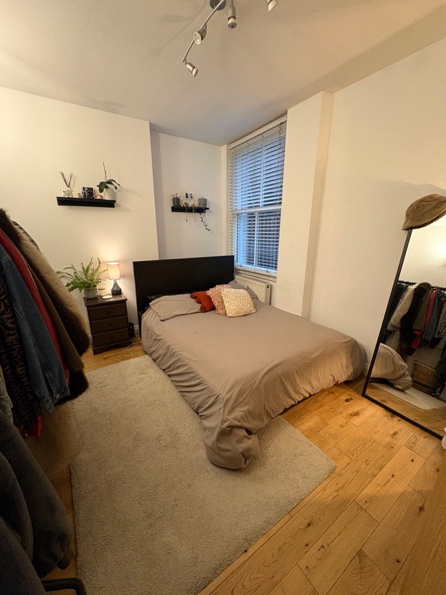 Sublet until end of June Main Photo