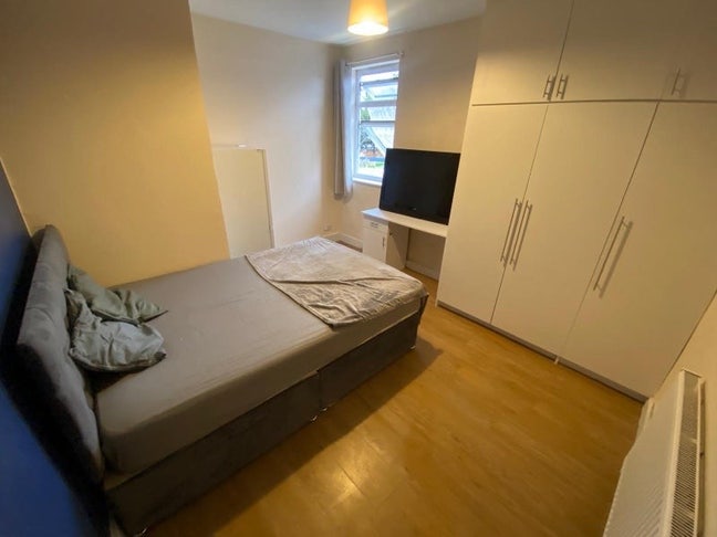 🛏️ Double Room to Let in/ Wembley Main Photo
