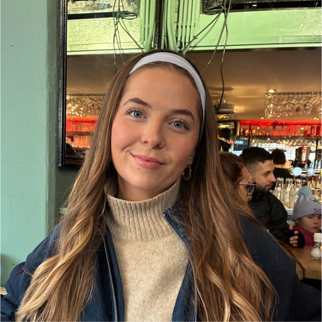 Young professional female looking for a house Main Photo