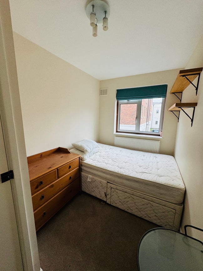 1 Single Room Main Photo