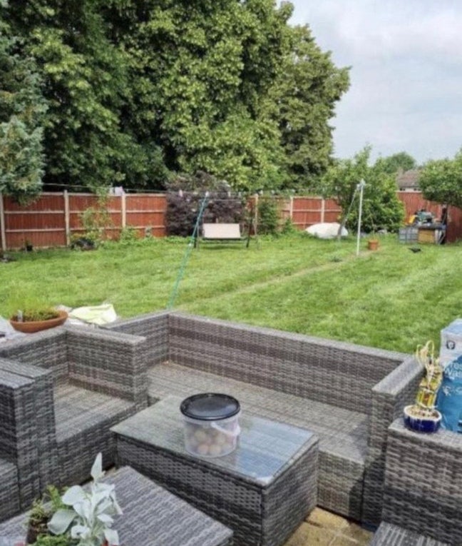 Extra large garden view  Main Photo