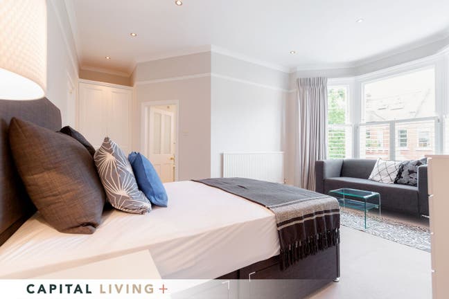 Large ensuite room in Balham  Main Photo