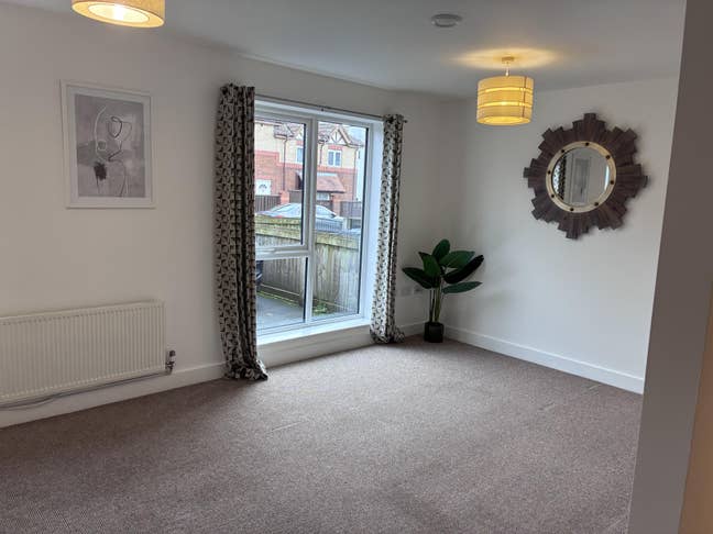 Double Room in House Main Photo