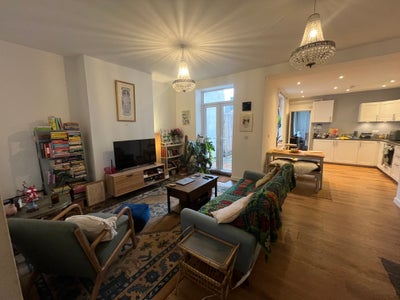 Looking for a flatmate Southville Main Photo