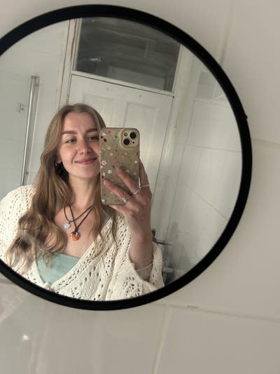 Looking for double room/ Buddy ups (Pet friendly) Main Photo