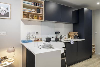 Essential Studio in Silk Mill-fountainbridge Main Photo