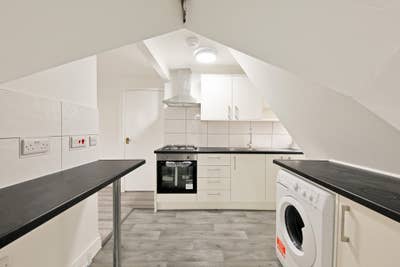 2Nd Floor One Double and One Single Bedroom Flat Main Photo