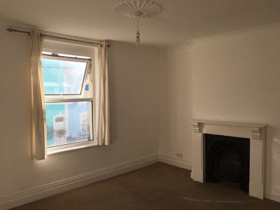 Large spacious Double Room Near Central Bristol Main Photo
