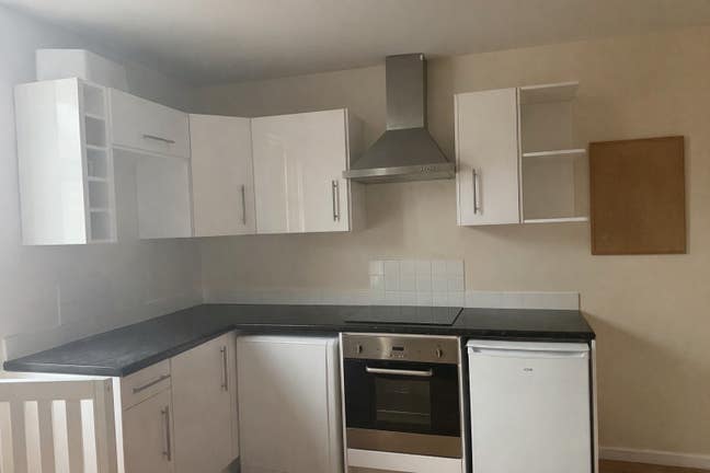 Furnished One-Bedroom Flat in Leicester – Availabl Main Photo