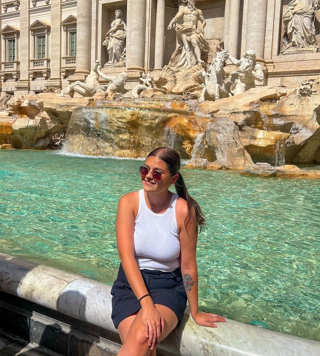 Looking for a room in Zone 1/2 🫶 Main Photo