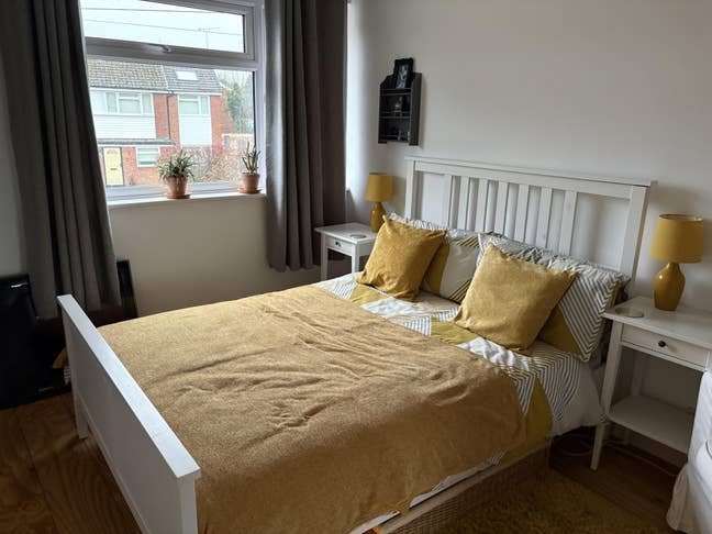 Double room to rent in Prestwood Main Photo