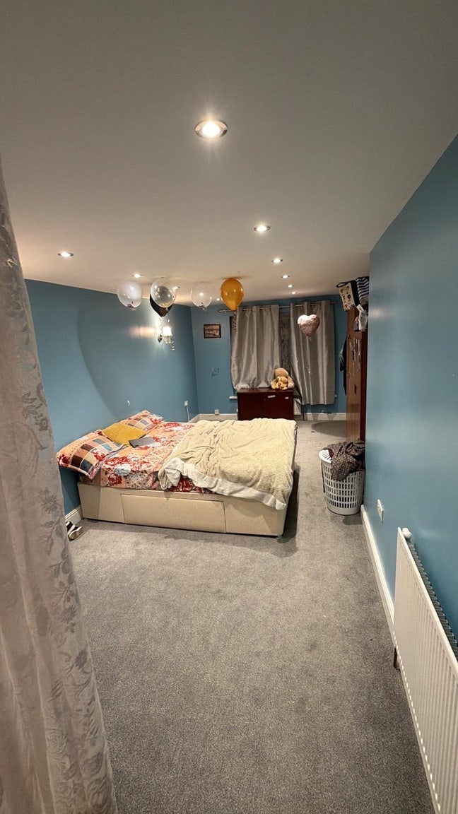 Room for rent Main Photo