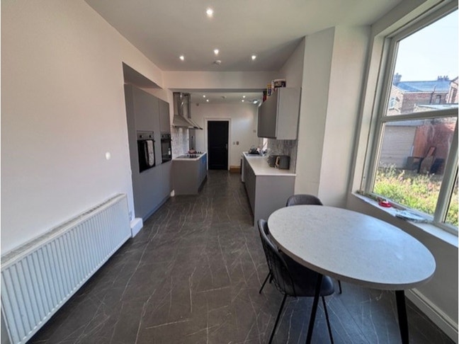Room to Rent &pound;475-500Pm First Week Free, Bills Inc Main Photo