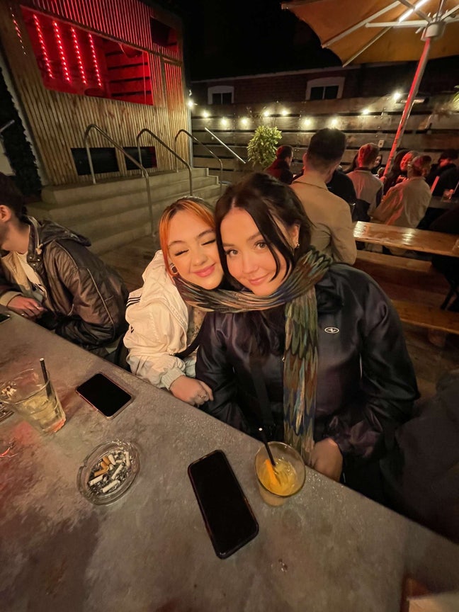 Professional Female seeks a double room Main Photo