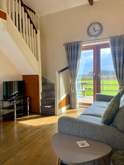 Entire Home to Rent. Weekly Price. Farm Location. Main Photo