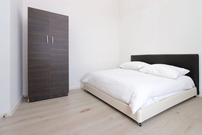  Greenwich & DLR  Zone 2 Double Room Available Main Photo