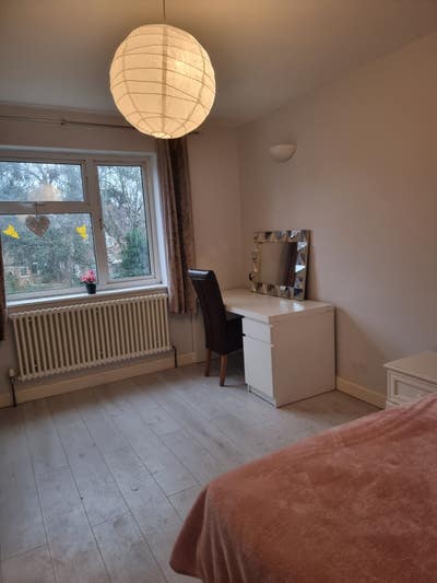 Newly decorated room Main Photo