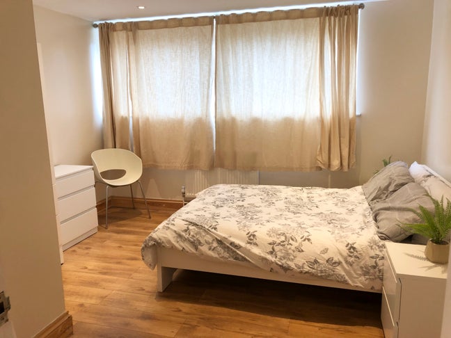 Rooms available close to Tooting Broadway Station Main Photo