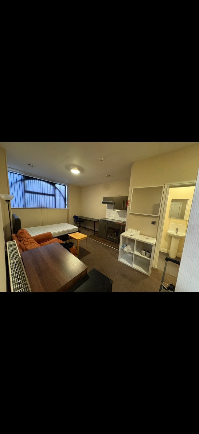 Furnished Studio (1st April-1st June) BILLS INC!! Main Photo