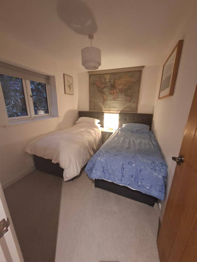 Double Room to Rent in Bratton with Own Bathroom Main Photo