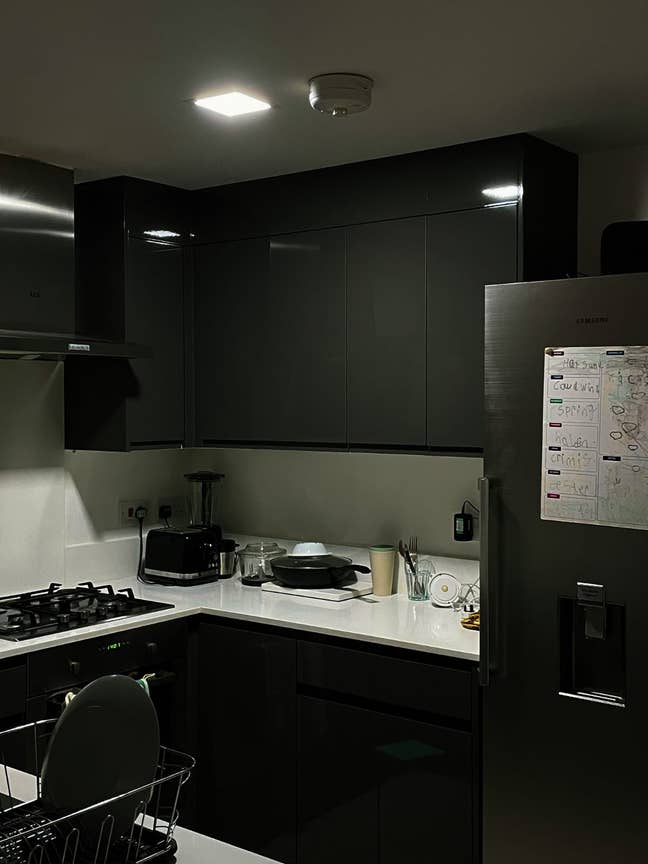 Single Room Available – All Facilities Included Main Photo