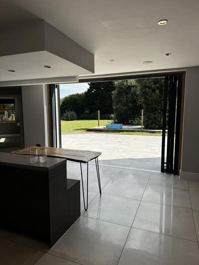 Bedroom with Juliet Balcony and En-Suite  Main Photo